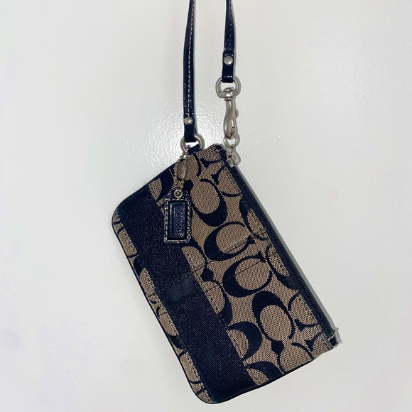 COACH Wristlet - Picture 1 of 2